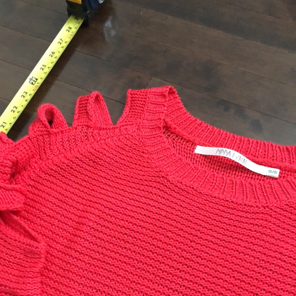 LF Stores Pippa Lynn ladder sleeve sweater - Picture 2 of 4